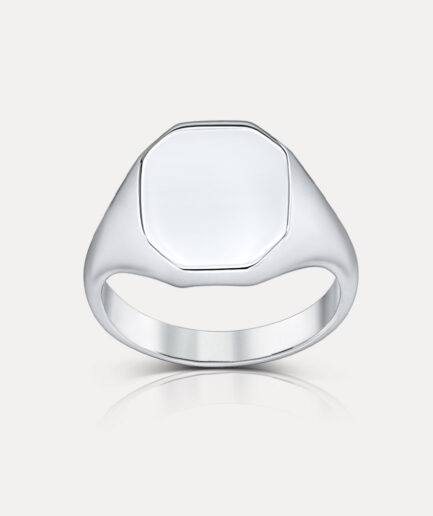 Octogonal ring handengraved