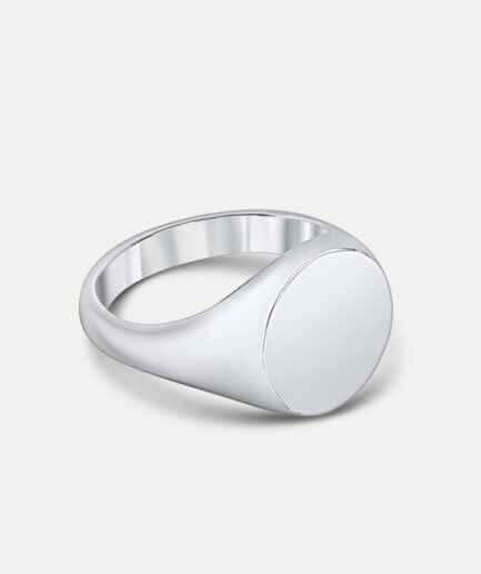 Round Signet ring handengraved