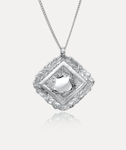 rhomb wreath pendant